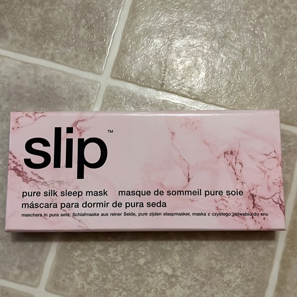 Slip silk sleep mask in pink marble